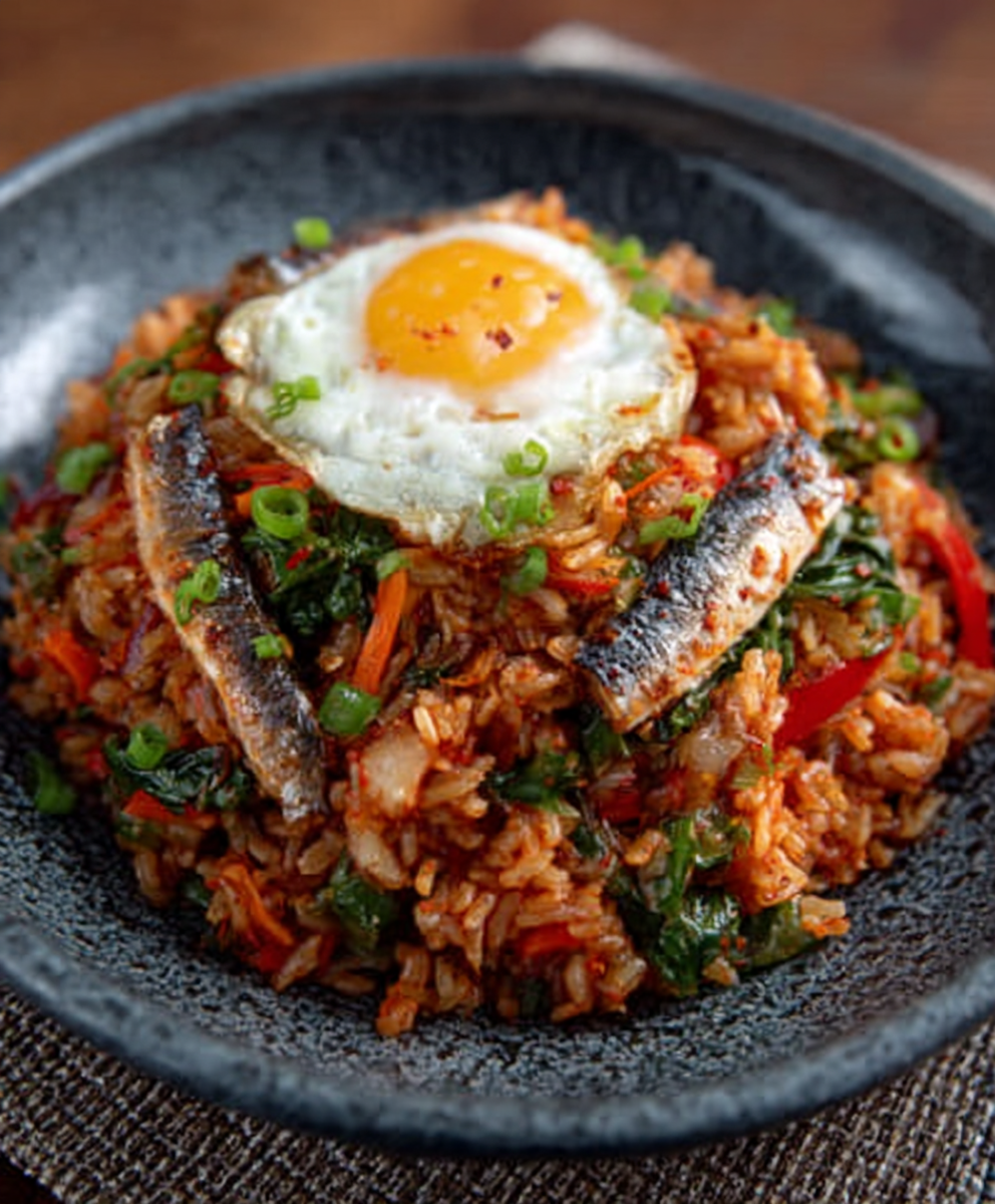 Spanish‑Style Kimchi Rice Salad con Boquerones ¡Descúbrelo